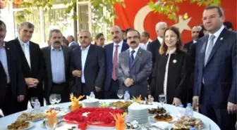 Bakan Ayşenur İslam, Sakarya Protokolü ile Bayramlaştı