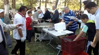 Gurbetçiler Geleneksel Toplu Bayram Sofralarında Hasret Gideriyor