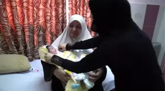 Gazzeli Mahkum, Parmaklıklar Ardında İkiz Babası Oldu