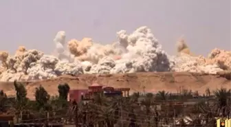 IŞİD, Ramadi'deki Olimpiyat Stadı'nı Patlattı