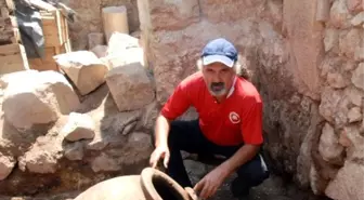 Yalvaç'ta 1300 Yıllık Tahıl Bulundu