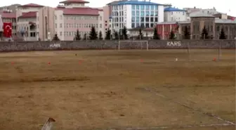 Yıkılan Stadyumun Yapımı Yılan Hikayesine Döndü