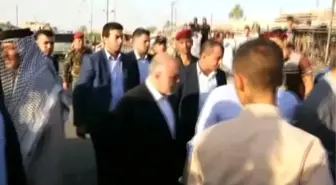 Irak Başbakanı İbadi, Diyale'deki Patlamanın Yaşandığı Bölgeyi Gezdi...