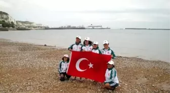 Manş Denizi'ni Geçen İlk Kadın Türk Takımı Oldular