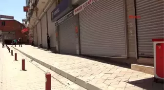 Şırnak'ta Esnaf Kepenk Açmadı, Derik'te 5 Gözaltı