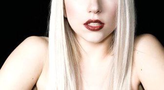 Lady Gaga'nın Yüzüğü Sosyal Medyayı Salladı