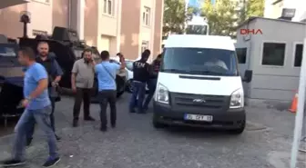 İzmir Menemen'deki Ydg- H Operasyonunun 8 Zanlısı Adliyeye Sevk Edildi