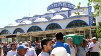 Kazada Ölen Genç Toprağa Verildi