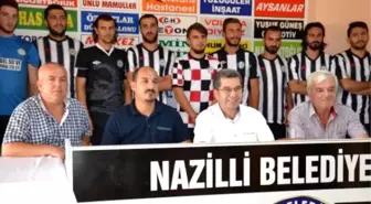 Nazilli Belediyespor'dan Toplu İmza