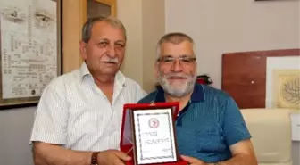 Verem Savaş Derneği'nden Hayırsever İş Adamlarına Plaket