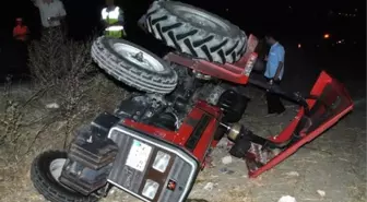 Sakarya'da Traktör Devrildi: 1 Ölü