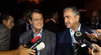 2 KKTC Cumhurbaşkanı Akıncı ile Rum Lider Anastasiadis Mağusa'da Konser İzledi