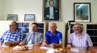 Rüştü Mızrak Şiir Kitabı Tanıtımı Yapıldı