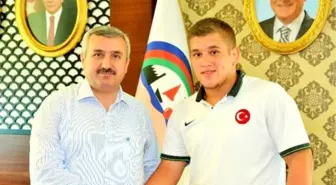 Başkan Baran, Kırkpınar'dan Dönen İsmail Çırak'ı Ağırladı