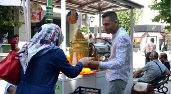 Eskişehir'de 'Sifon Limonata' Geleneği Sürüyor