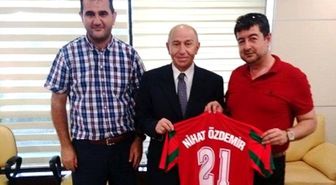 Özdemir'den Destek Sözü