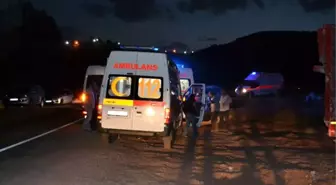 Tunceli'de Trafik Kazası: 14 Yaralı