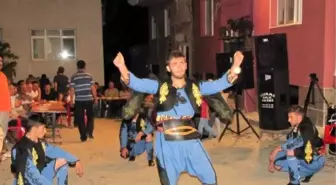 Kızılay Şube Başkanı Tekin'in Oğlunun Düğününde Folklor Ekibi Gösterisi