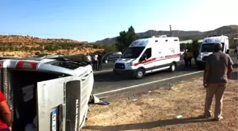 Mardin'de Kamyonet Devrildi: 6 Yaralı