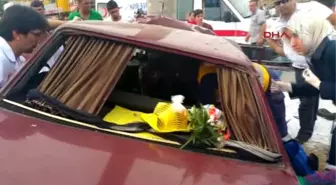 Düzce - Otomobil İkiye Büküldü