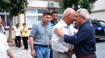 Karaisalı Paşasını Karşıladı