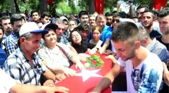 Denizli Şehidini Alkışlar ve Gözyaşlarıyla Uğurladı