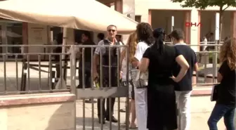 İstanbul U.S. Consulate Reopens İts Doors To The Public