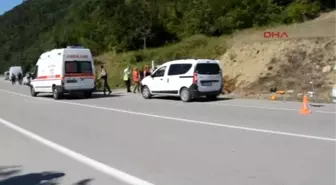 Sinop'ta Otomobil Takla Attı 1 Ölü, 1 Yaralı