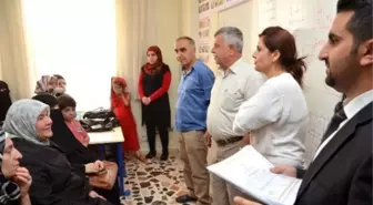 Viranşehir Ret Vakfı Öğrencileri İlk Sertifikalarını Aldı