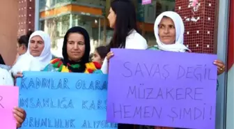 Şırnaklı Kadınlardan 'Savaşa Hayır, Barış Hemen Şimdi' Eylemi