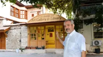 Free Library Offers All İnclusive 'Arts And Culture Package' İn Turkey's Antalya