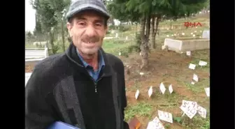 Kocaeli Depremde İzin Kaybettiği Eşinin Mezarını 15 Yıl Sonra Buldu, Bir Yıldır Memleketine...