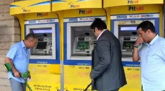 ATM'de Kaybolan Parayı Dedektörle Aradılar