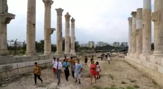 Avrupalı Öğrenciler Mersin'de Antik Kenti Gezdi