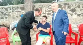 Alemdar Öztürk Yaralı Uzman Çavuş Feyyaz Argın'ı Evinde Ziyaret Etti