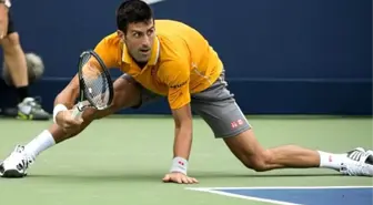 Sırp Tenisçi Djokovic'ten 'Kortta Esrar İçildi' Şikayeti