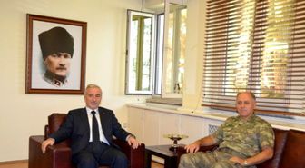 Vali Kamçı, Tümgeneral Angun'u Ziyaret Etti