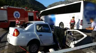 Antalya'da Trafik Kazası: 5 Ölü (1)