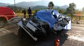 Antalya'daki Trafik Kazasında Aynı Aileden 5 Kişi Öldü