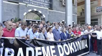 DBP'li Belediye Başkanlarının Gözaltına Alınması Protesto Edildi