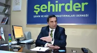 Şehirder: 'Milletvekili Yeminindeki Anlatım Bozukluğu Artık Düzeltilmeli'