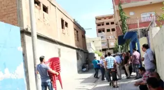 Silopili Şehidin Babaevinde Taziye Çadırı Kuruldu