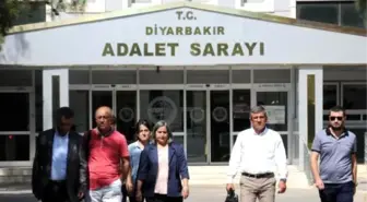 Diyarbakır'da 'Öz Yönetim' Açıklaması Yapan Belediye Başkanları Adliyede