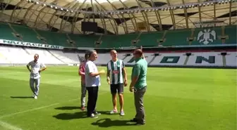 Torku Konyaspor, Fenerbahçe'nin İsveçli Oyuncusu Holmen ile 1 Yıllık Sözleşme İmzaladı