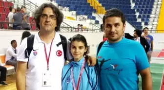 Kağıtsporlu Eskrimci Kübra, Kendini Aştı