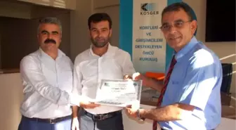 Uygulamalı Eğitim Kursunu Tamamlayan Girişimcilere Sertifika