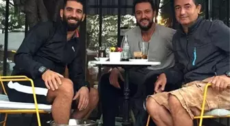 Arda Turan, Acun Ilıcalı ve Gökhan Şükür'le Buluştu