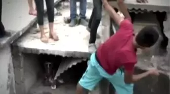 Mezardan Çığlıklar Gelince 'Ölünün' Akrabaları Mezarı Böyle Açtı