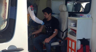 Ambulansa Yol Veren İşçi Servisine Tır Çarptı: 16 Yaralı