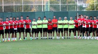 Antalyaspor'da 4 Kıta 8 Ülkeden 27 Futbolcu